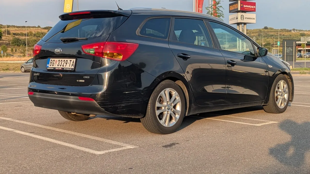 Kia Ceed 2013 1.6 CRDI механика Белград 5