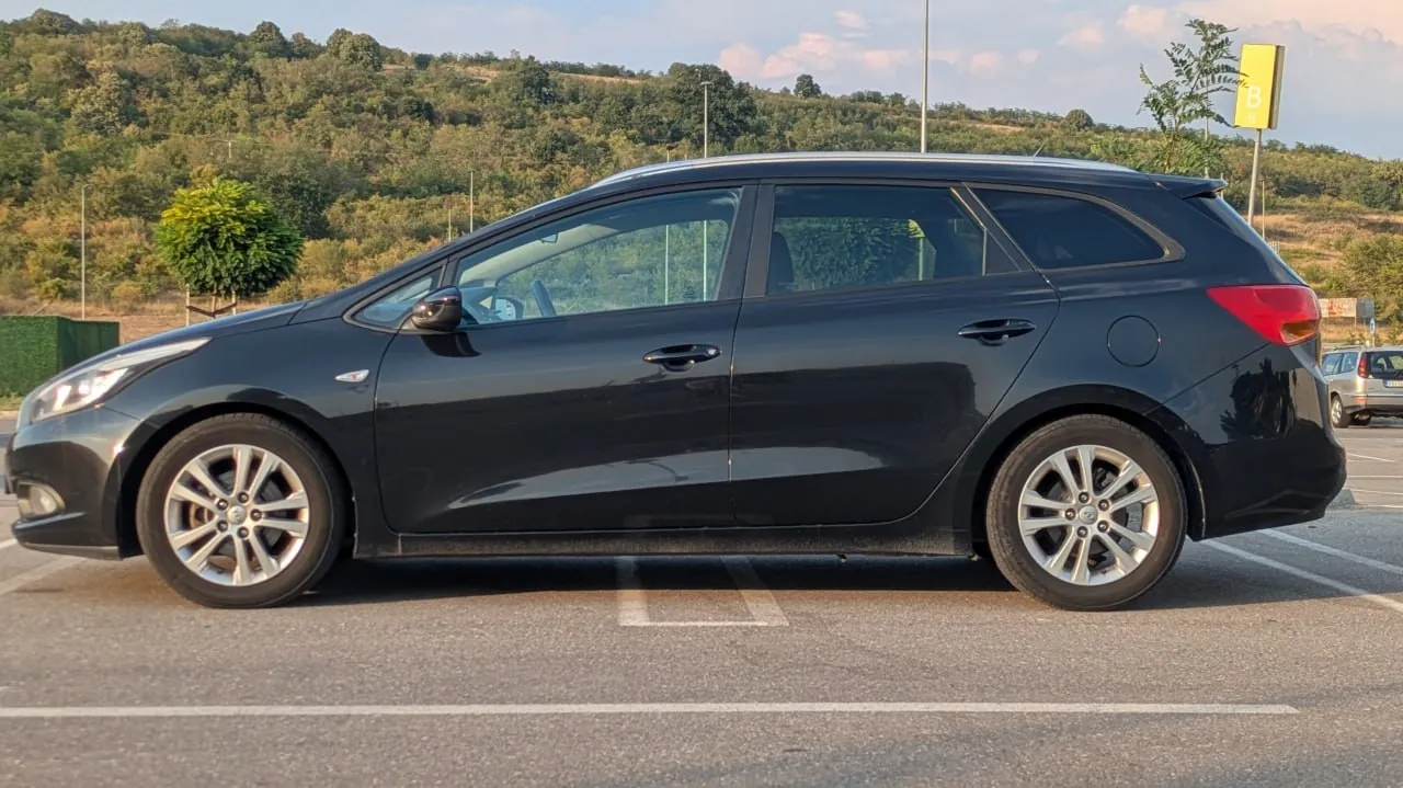 Kia Ceed 2013 1.6 CRDI механика Белград 3