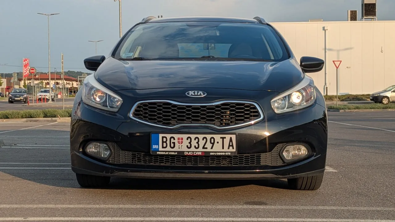 Kia Ceed 2013 1.6 CRDI механика Белград 2