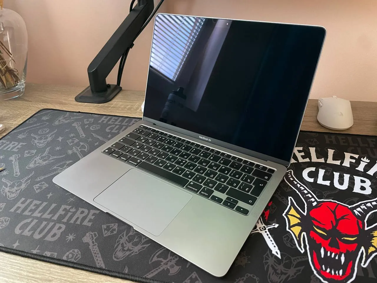 MacBook Air M1 8/256 РСТ Белград 2