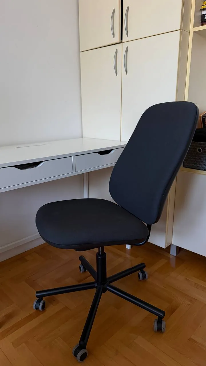 Офисное кресло IKEA SMÖRKULL Белград 3
