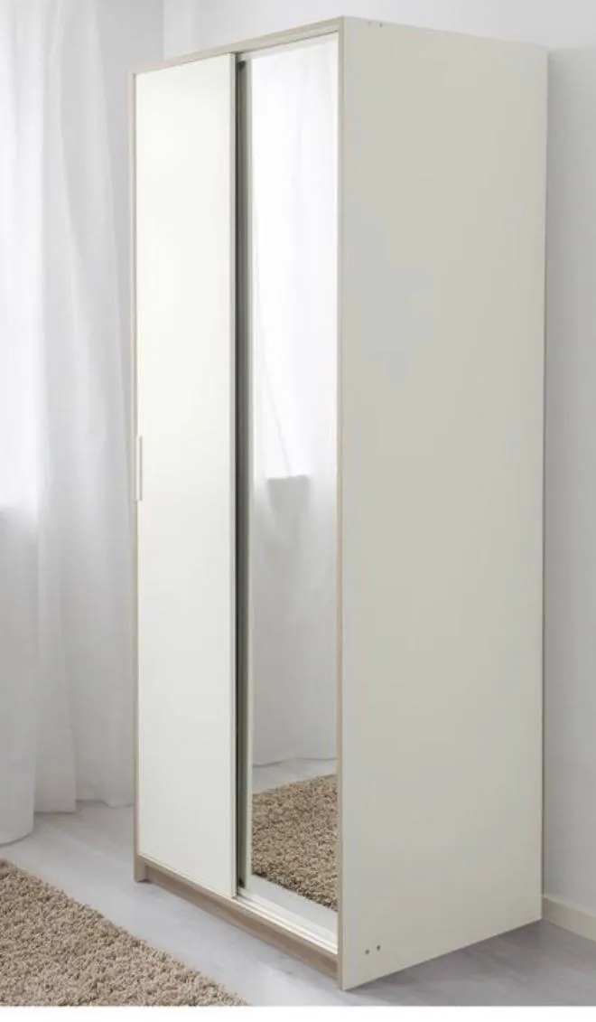 Шкаф IKEA Trysil с зеркальной дверью 1