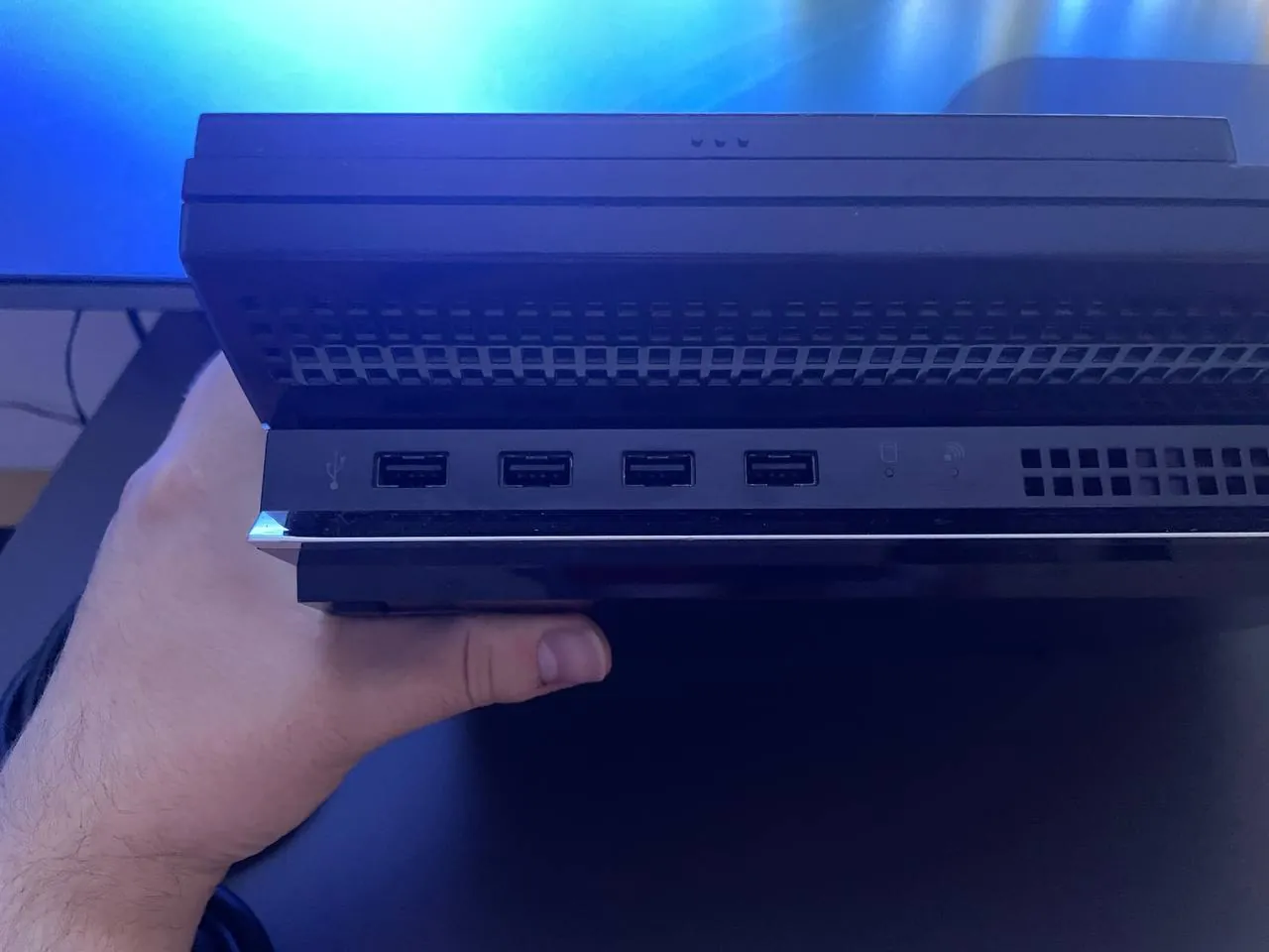 PlayStation 3 240 ГБ прошитая с аксессуарами 4