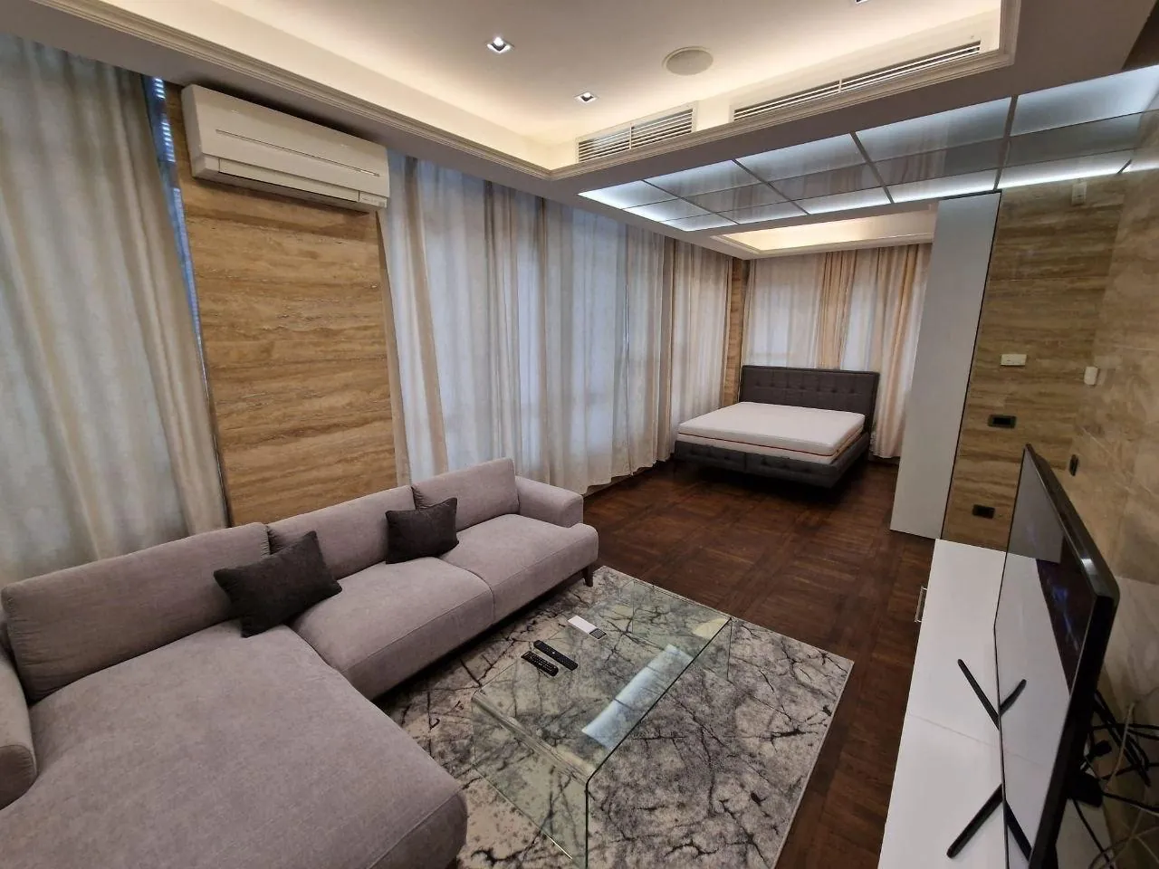 Квартира 48 м² с террасой 110 м² и гаражом Dedinje 2