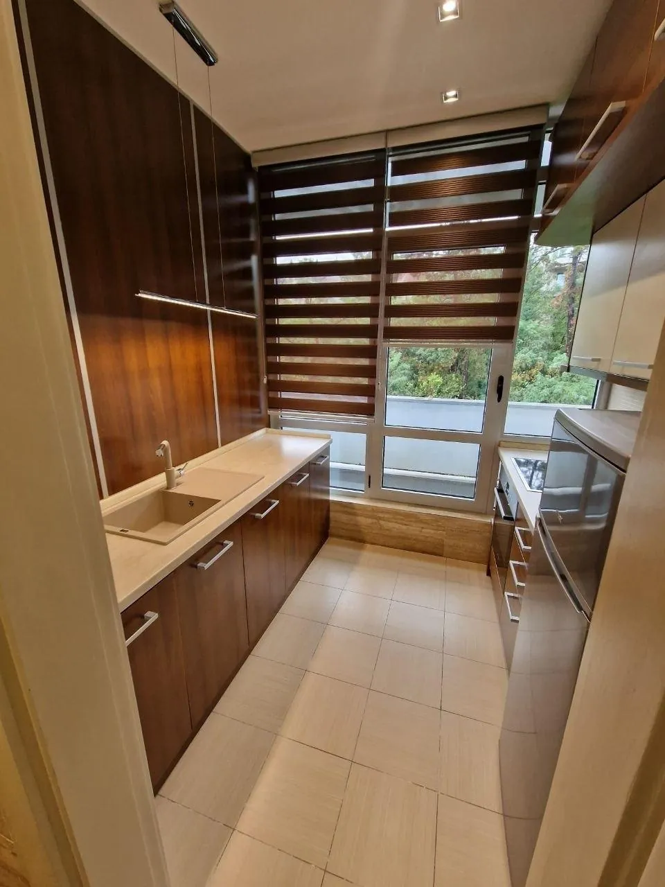 Квартира 48 м² с террасой 110 м² и гаражом Dedinje 4