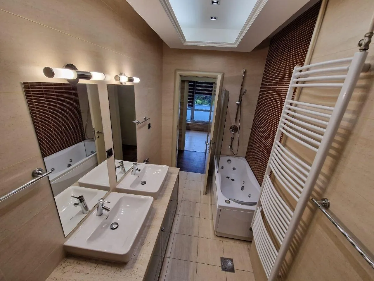 Квартира 48 м² с террасой 110 м² и гаражом Dedinje 7