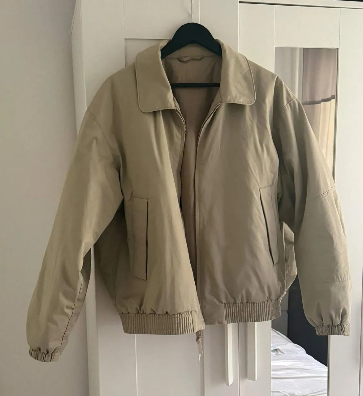 Осенняя куртка UNIQLO унисекс XL 1