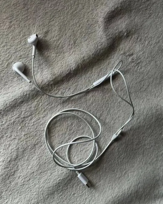 Наушники EarPods USB-C Type-C новые 1