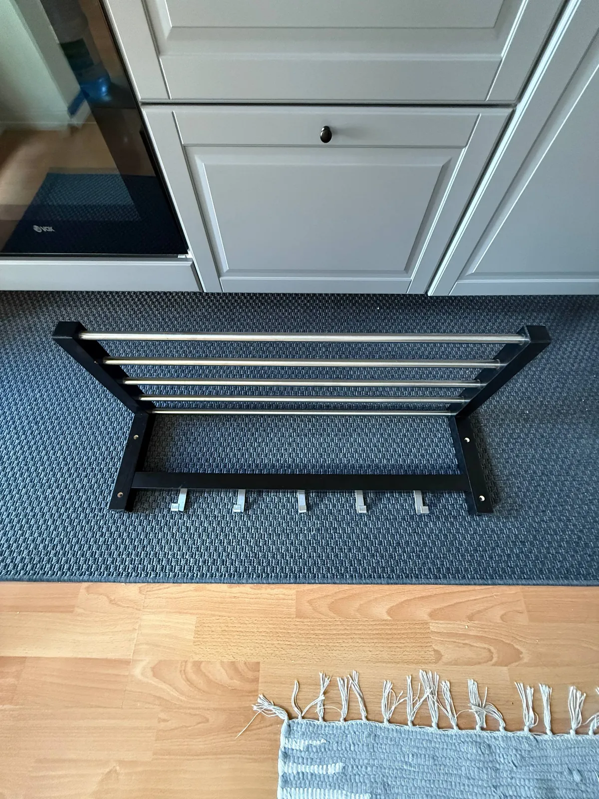Зеркало и вешалка IKEA 2