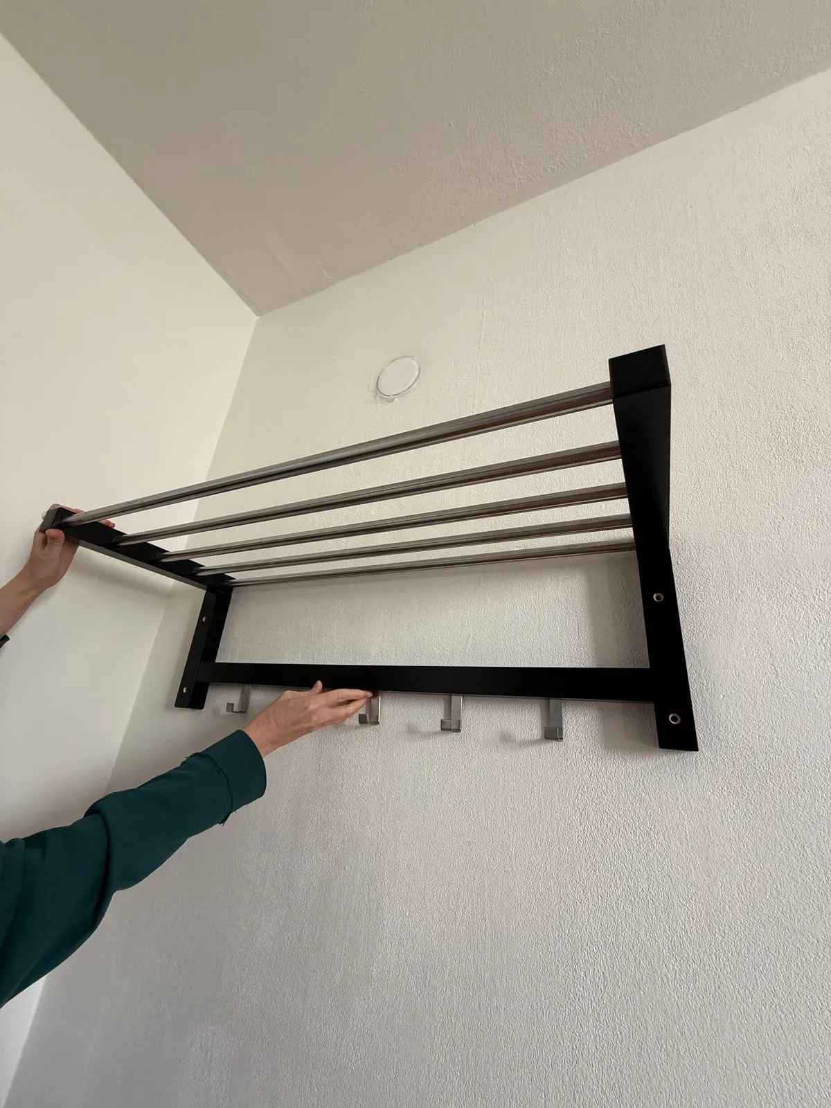 Зеркало и вешалка IKEA 3