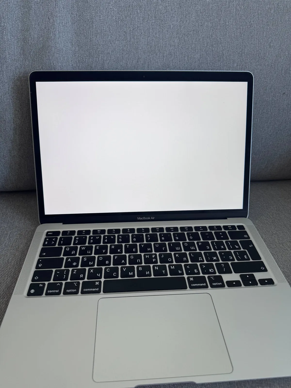 MacBook Air 13 M1 8GB 256GB аккумулятор 81% 6