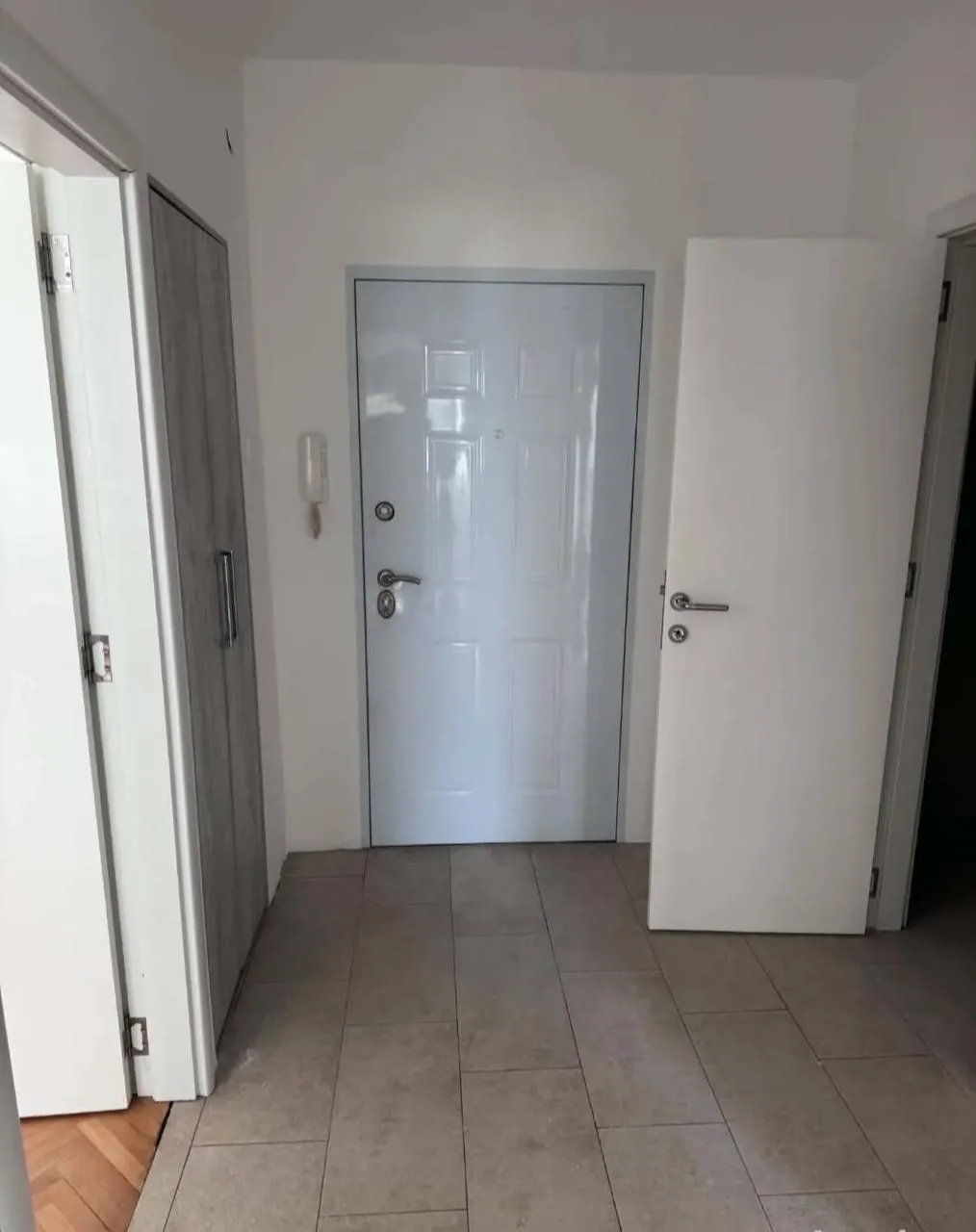 Двухкомнатная квартира 56 м² Нови Белград 3