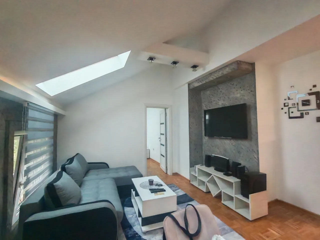Квартира 40 м² Чукаричка-Падина с животными 2