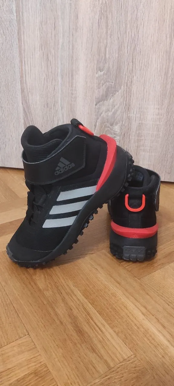 Зимние кроссовки Adidas Terrex FortaRun Mid размер 33 2