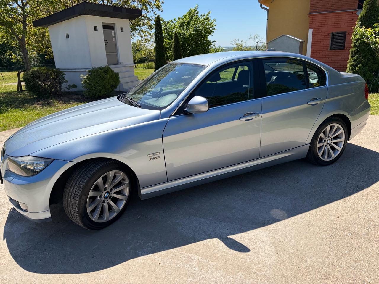 BMW 320d X-Drive 2009 2