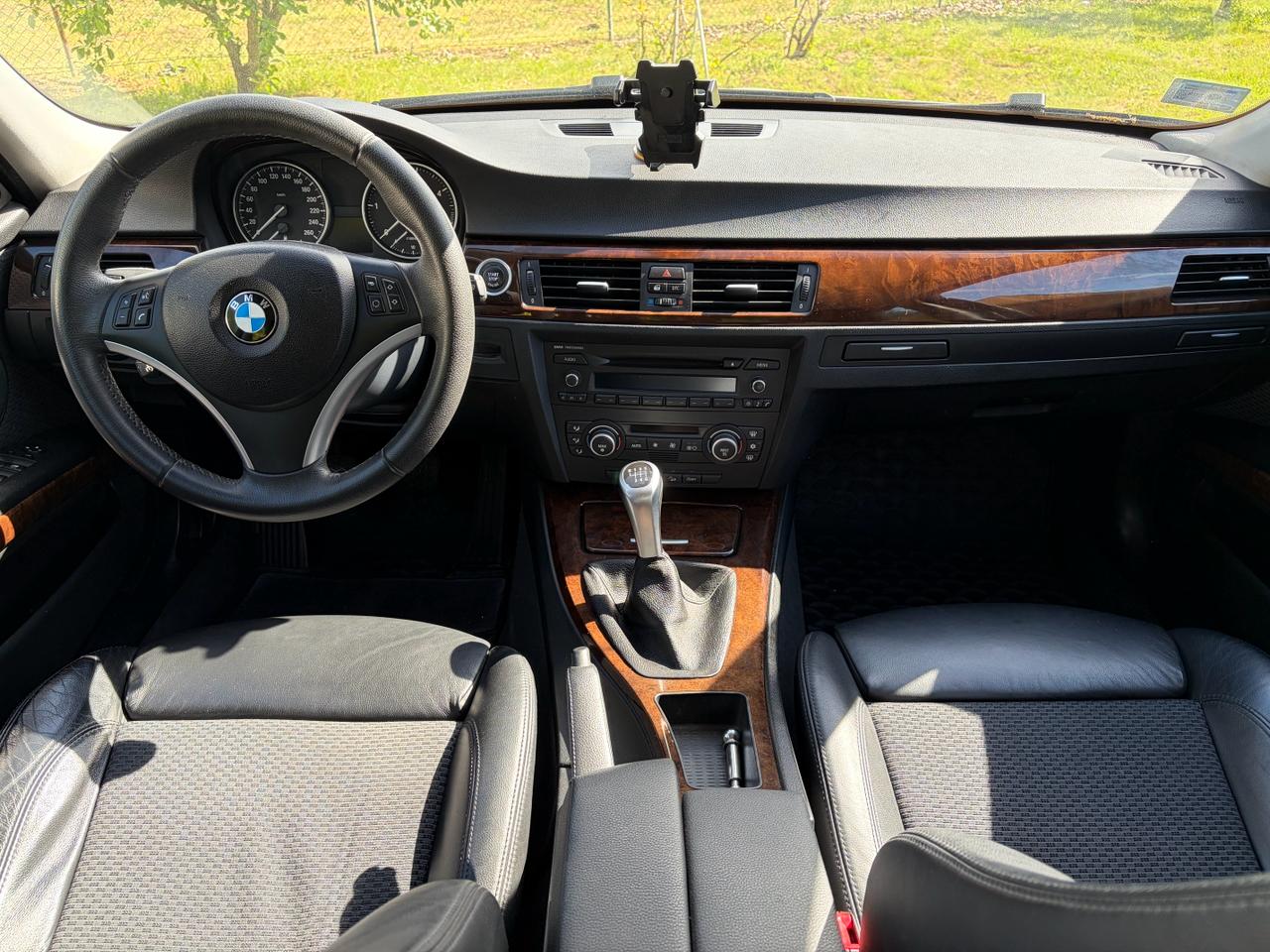 BMW 320d X-Drive 2009 9