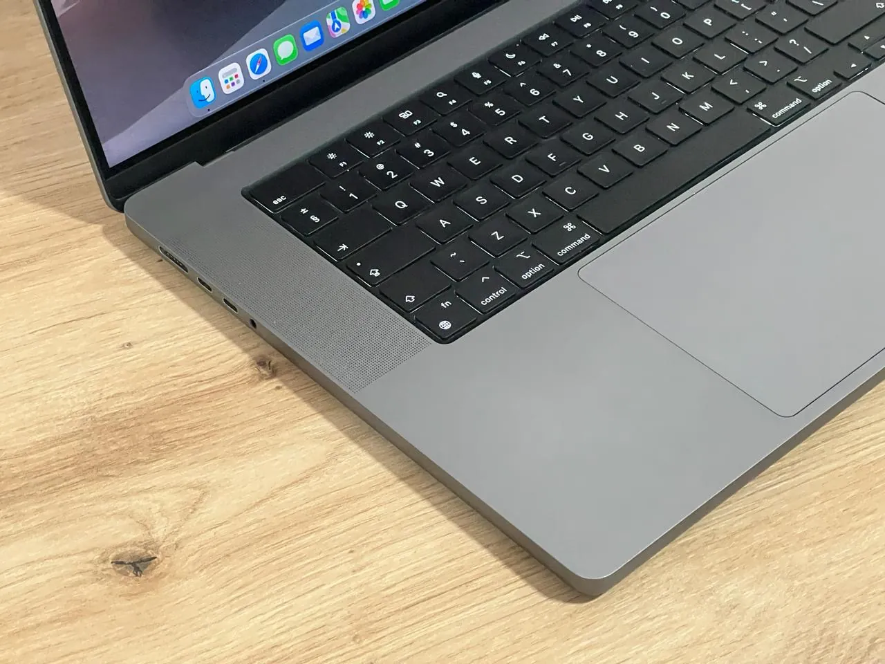 MacBook Pro 16 M2 Pro 2023 Белград 2