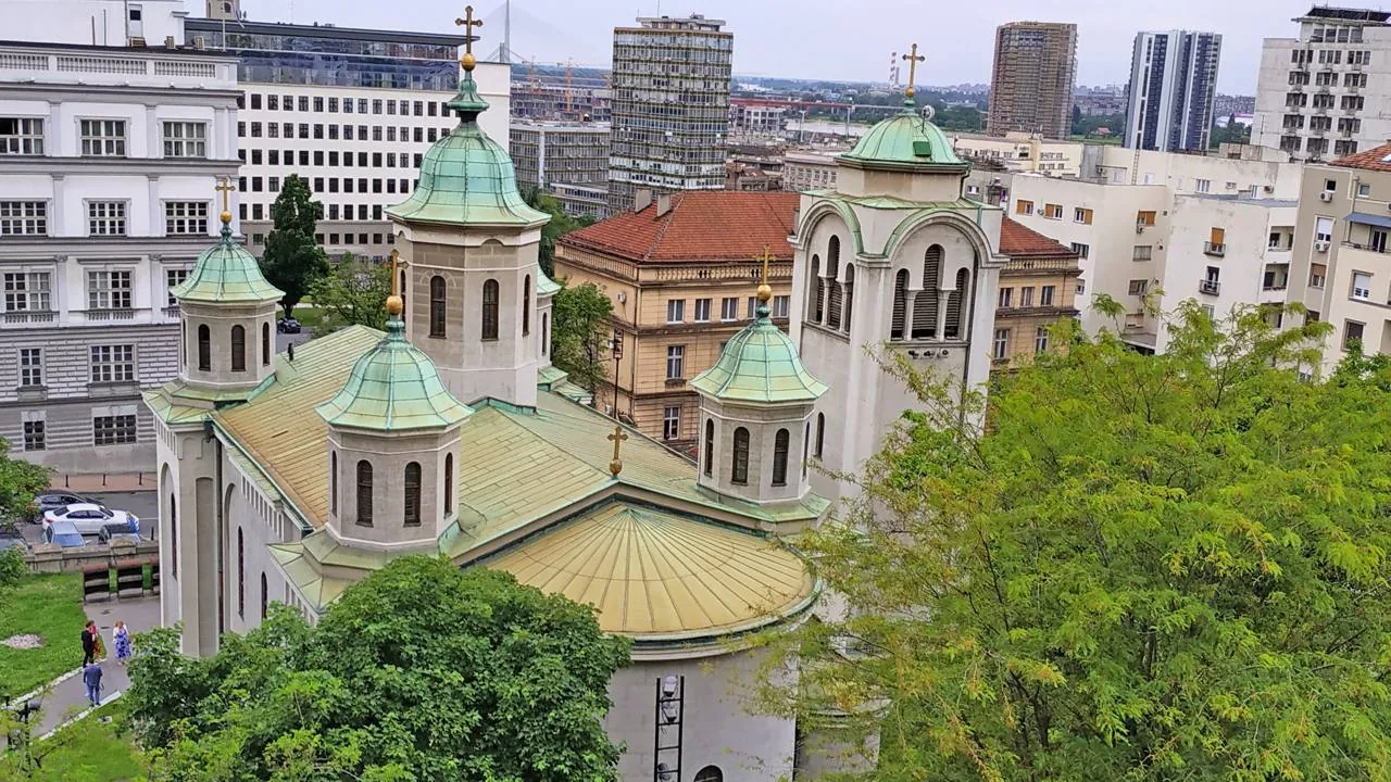 Трёхкомнатная квартира 100 м² Стари Град 9