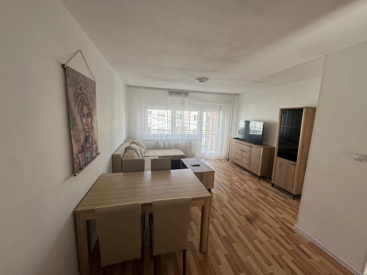 Трёхкомнатная квартира 75 м² Земун Поле 3