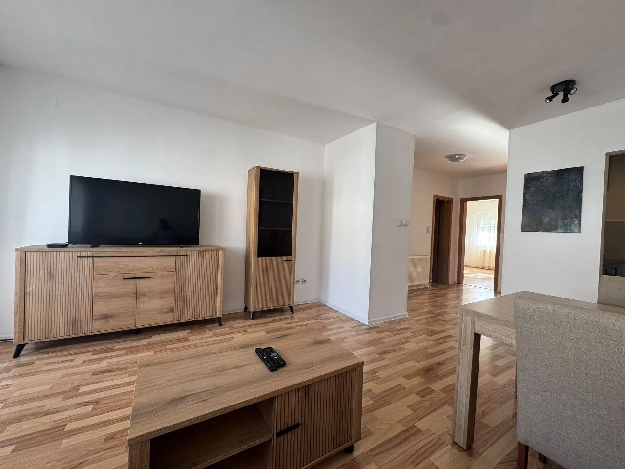 Трёхкомнатная квартира 75 м² Земун Поле 2