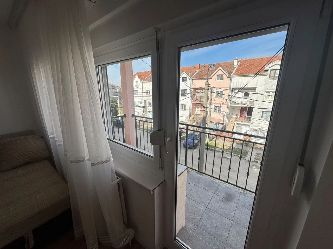 Трёхкомнатная квартира 75 м² Земун Поле 6