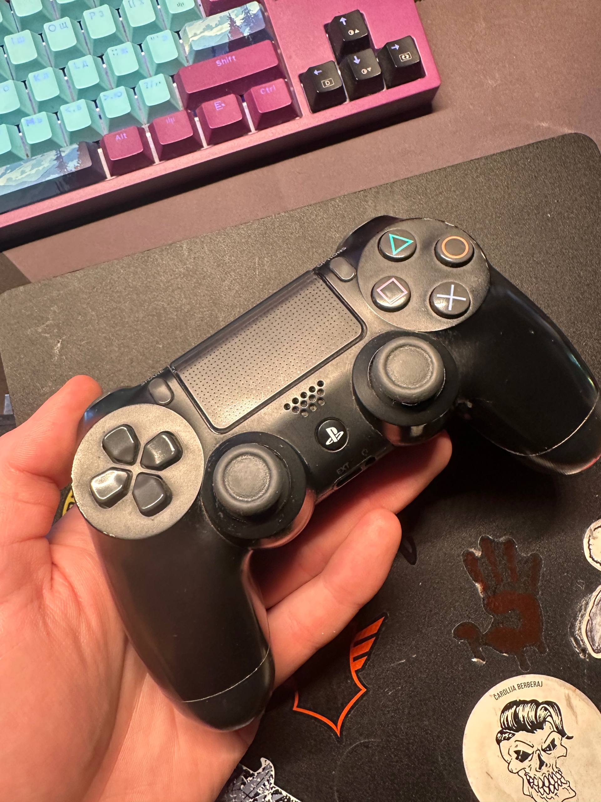 PlayStation 4 Slim 500GB 2