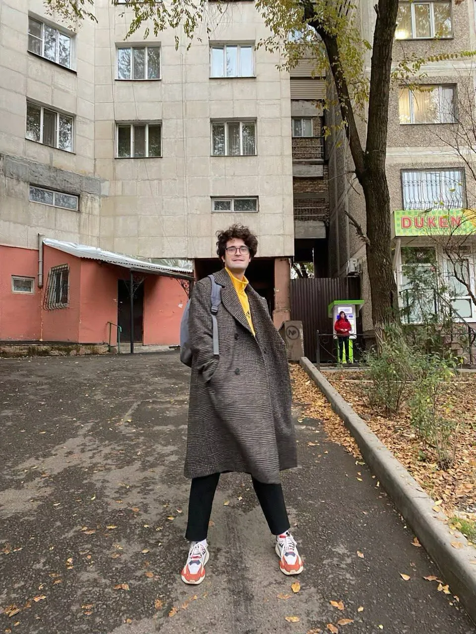 Женская одежда Zara: пальто, водолазка, свитер при переезде 2