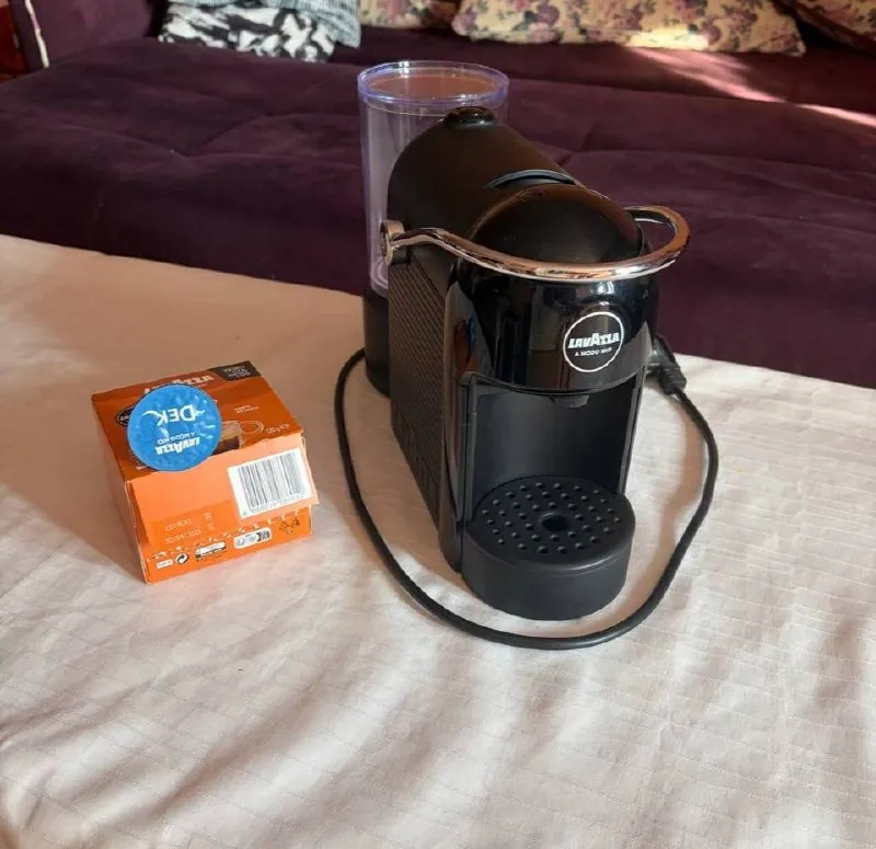Кофемашина Lavazza капсульная с капсулами Белград 1