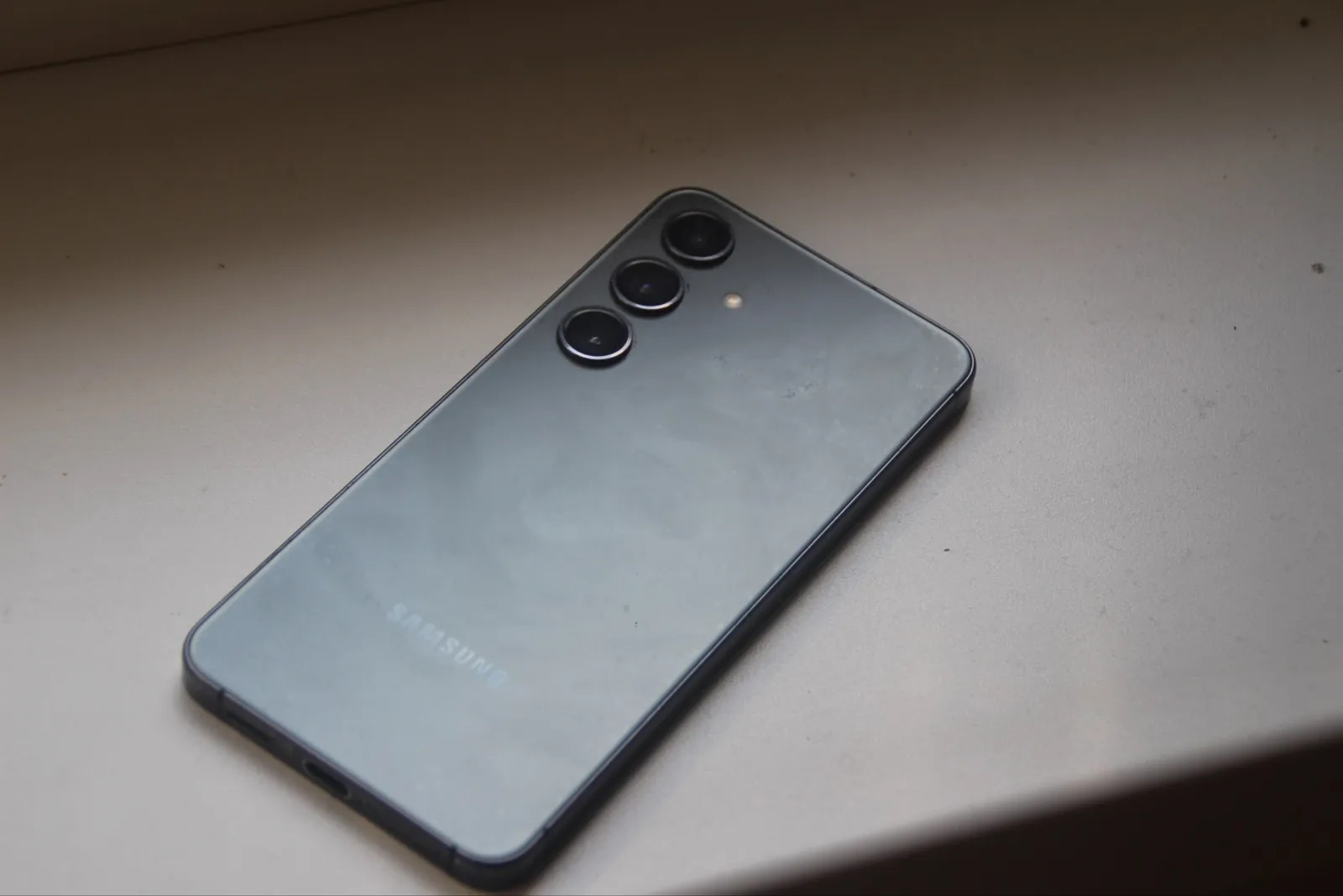 Samsung Galaxy S24 Белград Zvezdara 1