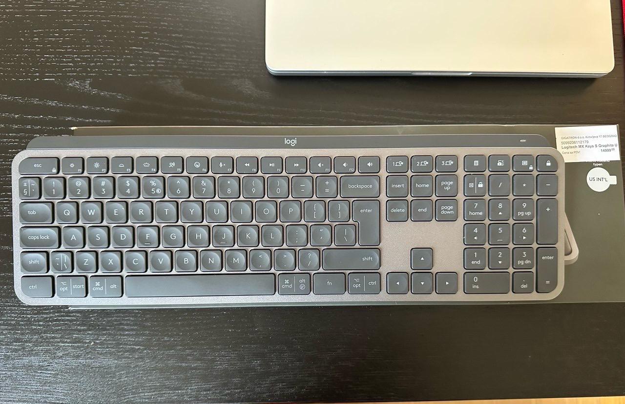 Клавиатура Logitech MX Keys S Graphite 1