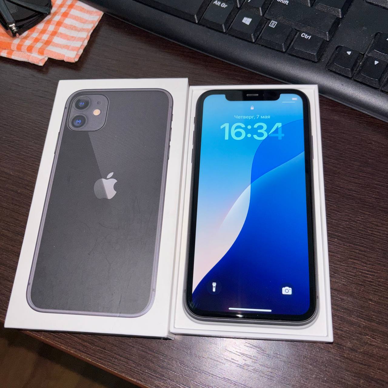 iPhone 11 64GB 1