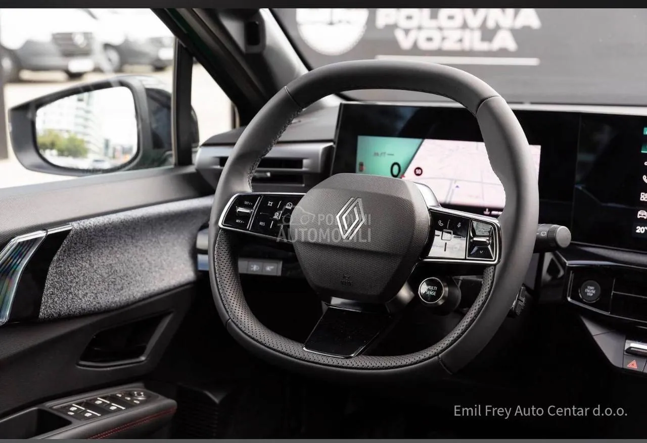Аренда Renault Clio 2026 АКПП Белград 5