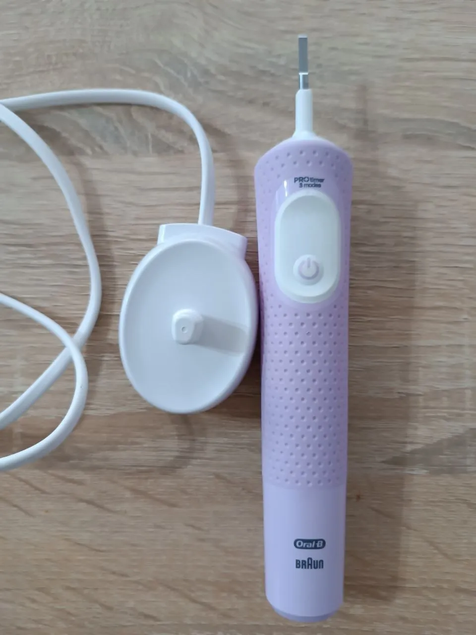 Электрическая зубная щётка Oral-B Vitality Pro 1