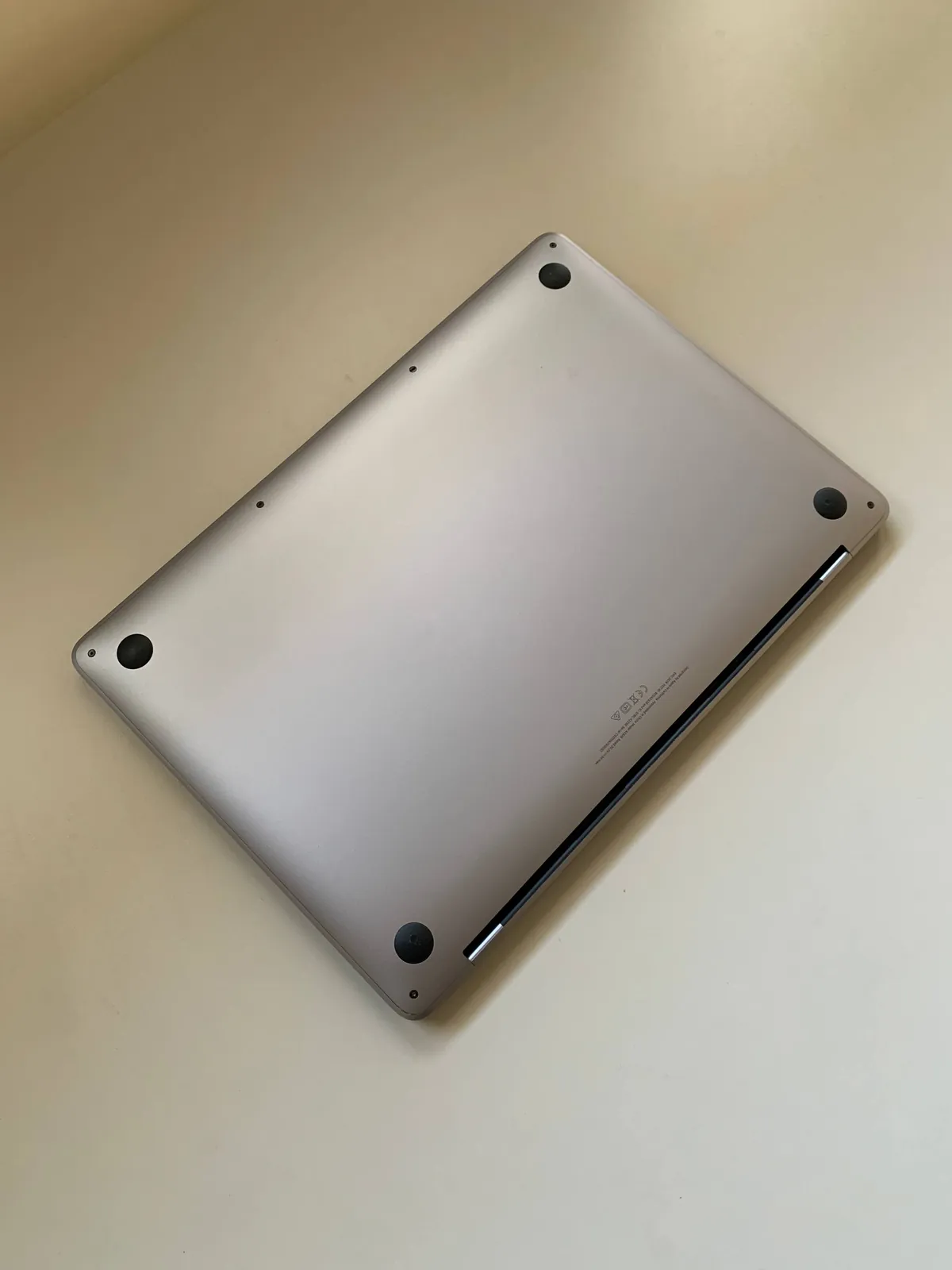 MacBook Pro 13 M1 2020 8 ГБ 256 ГБ Space Grey 5