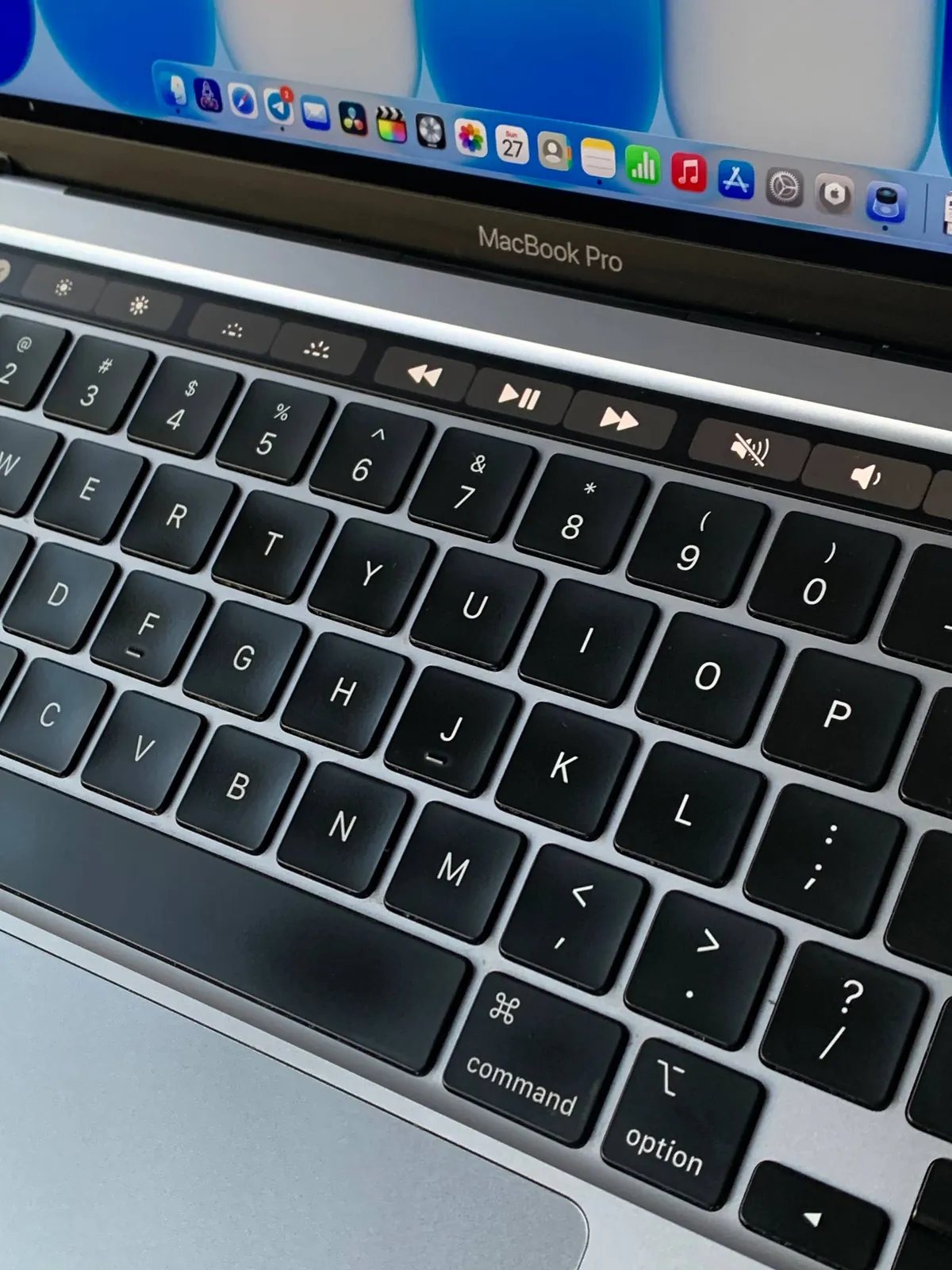 MacBook Pro 13 M1 2020 8 ГБ 256 ГБ Space Grey 6