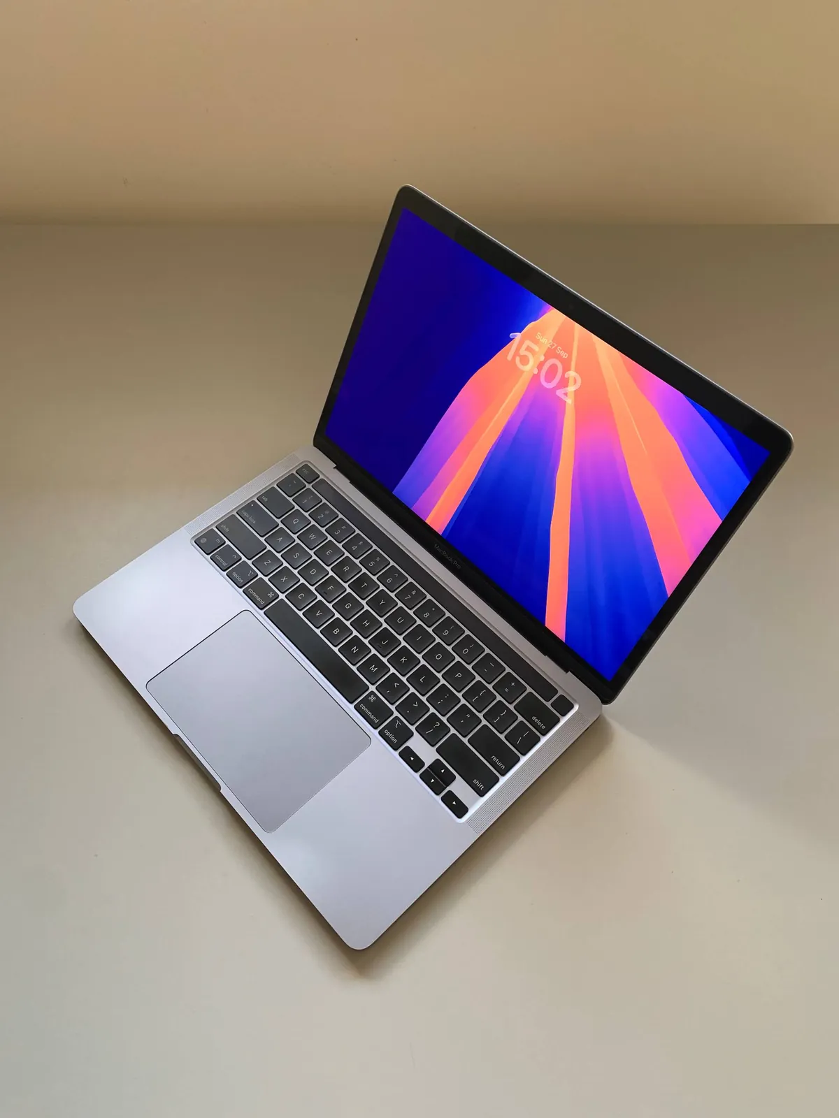 MacBook Pro 13 M1 2020 8 ГБ 256 ГБ Space Grey 2