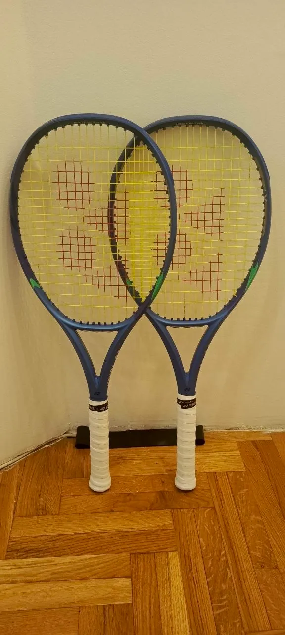 Теннисные ракетки Yonex Ezone 100L 1