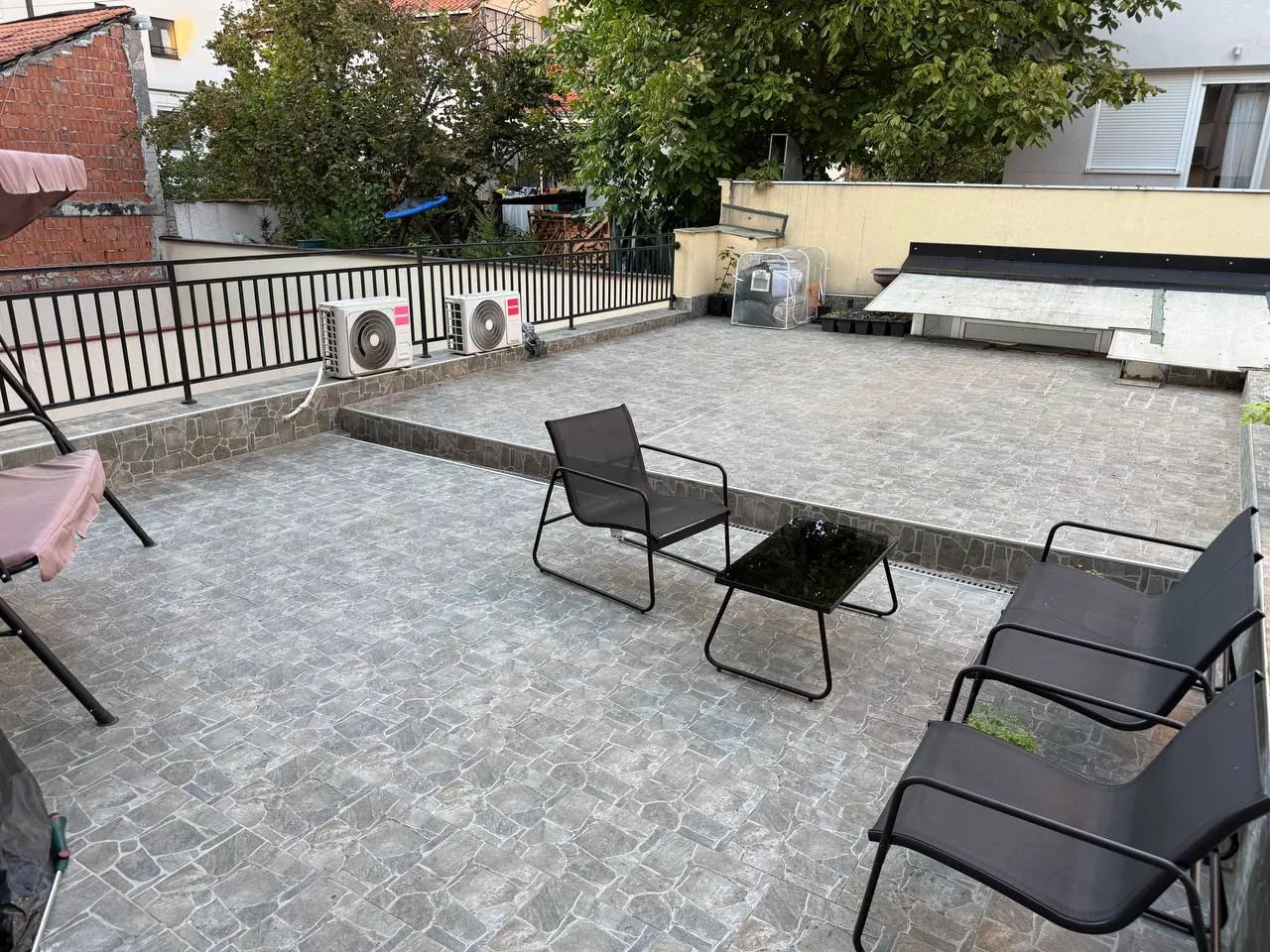 Двухкомнатная квартира с террасой в Душановаце Белград 9