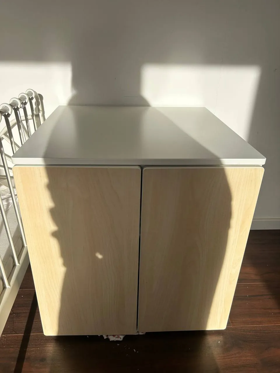 Маленький шкаф IKEA со штангой 57×60×63 см 1