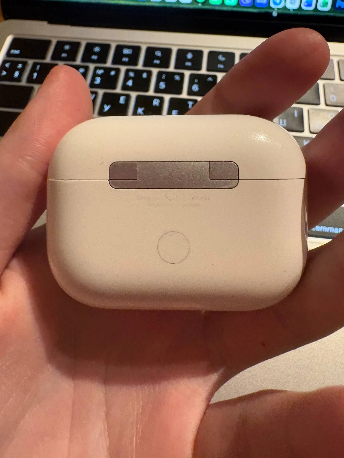 Кейс AirPods Pro 2 Type-C оригинал Нови Сад 3