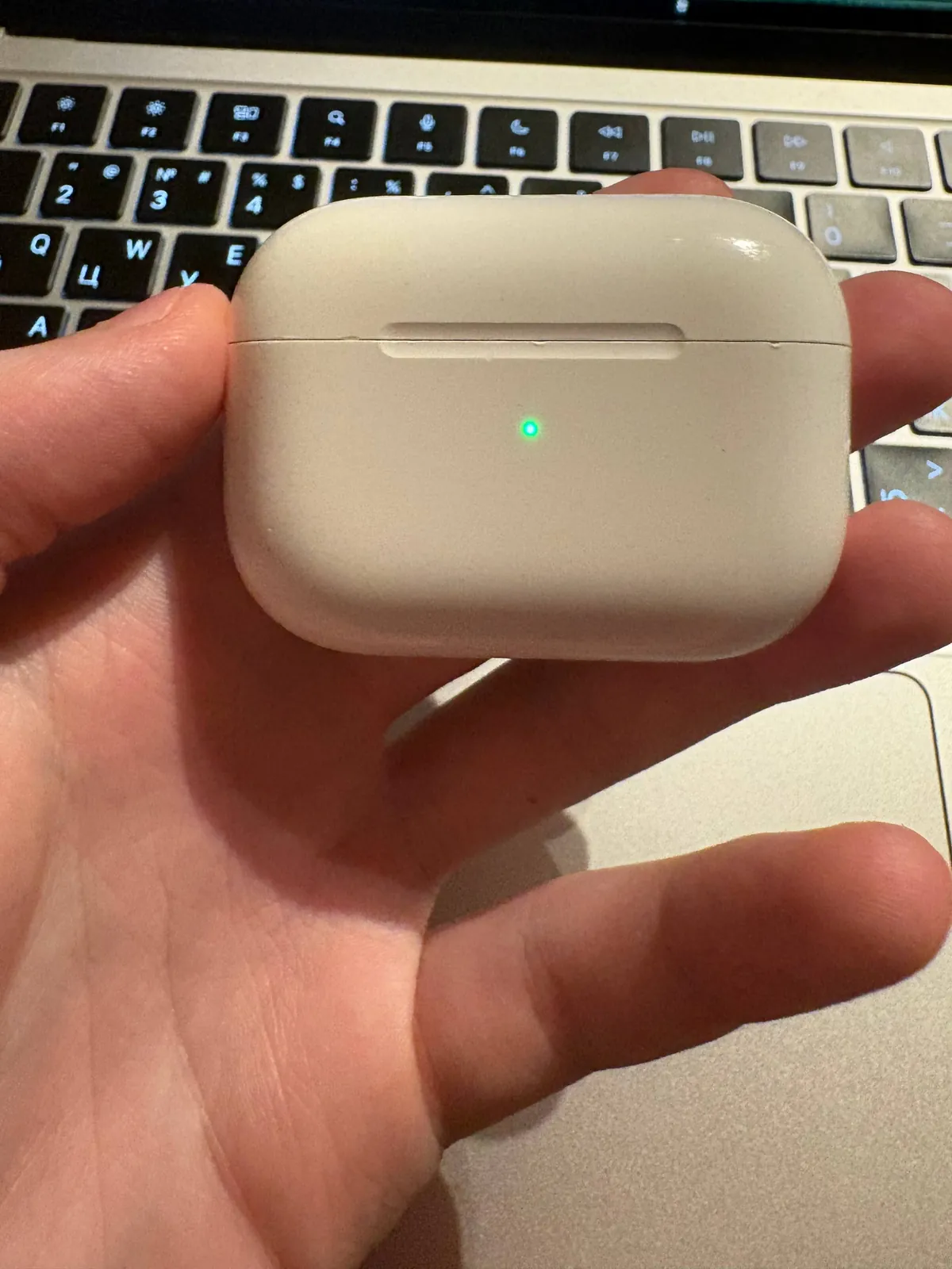 Кейс AirPods Pro 2 Type-C оригинал Нови Сад 1