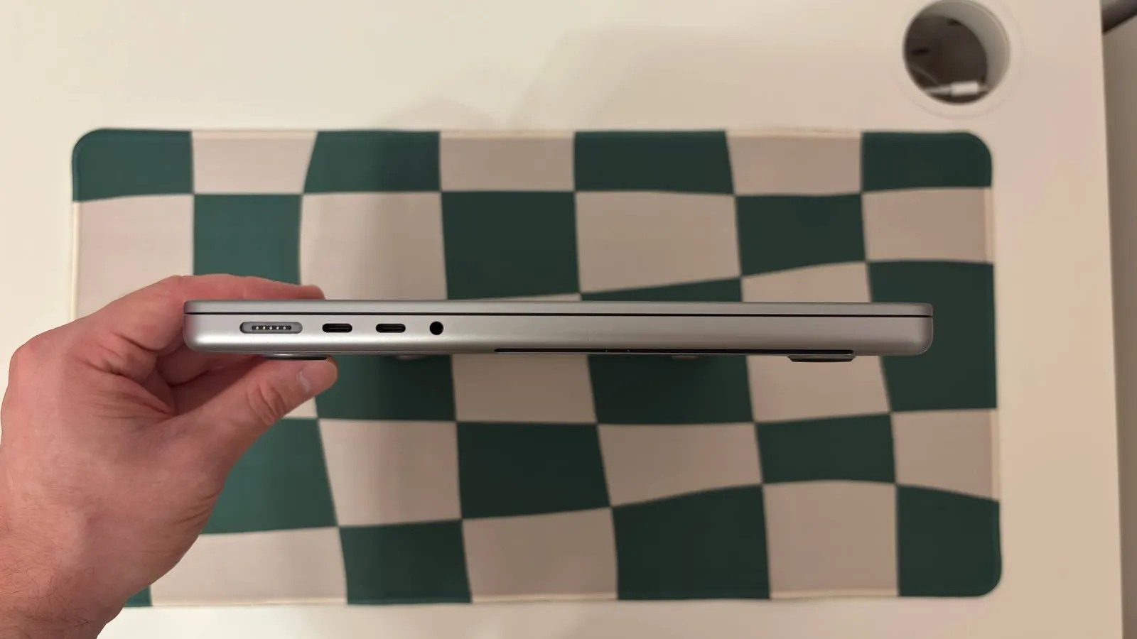 MacBook Pro 14 M2 Pro 16 ГБ 512 ГБ Нови-Сад 6
