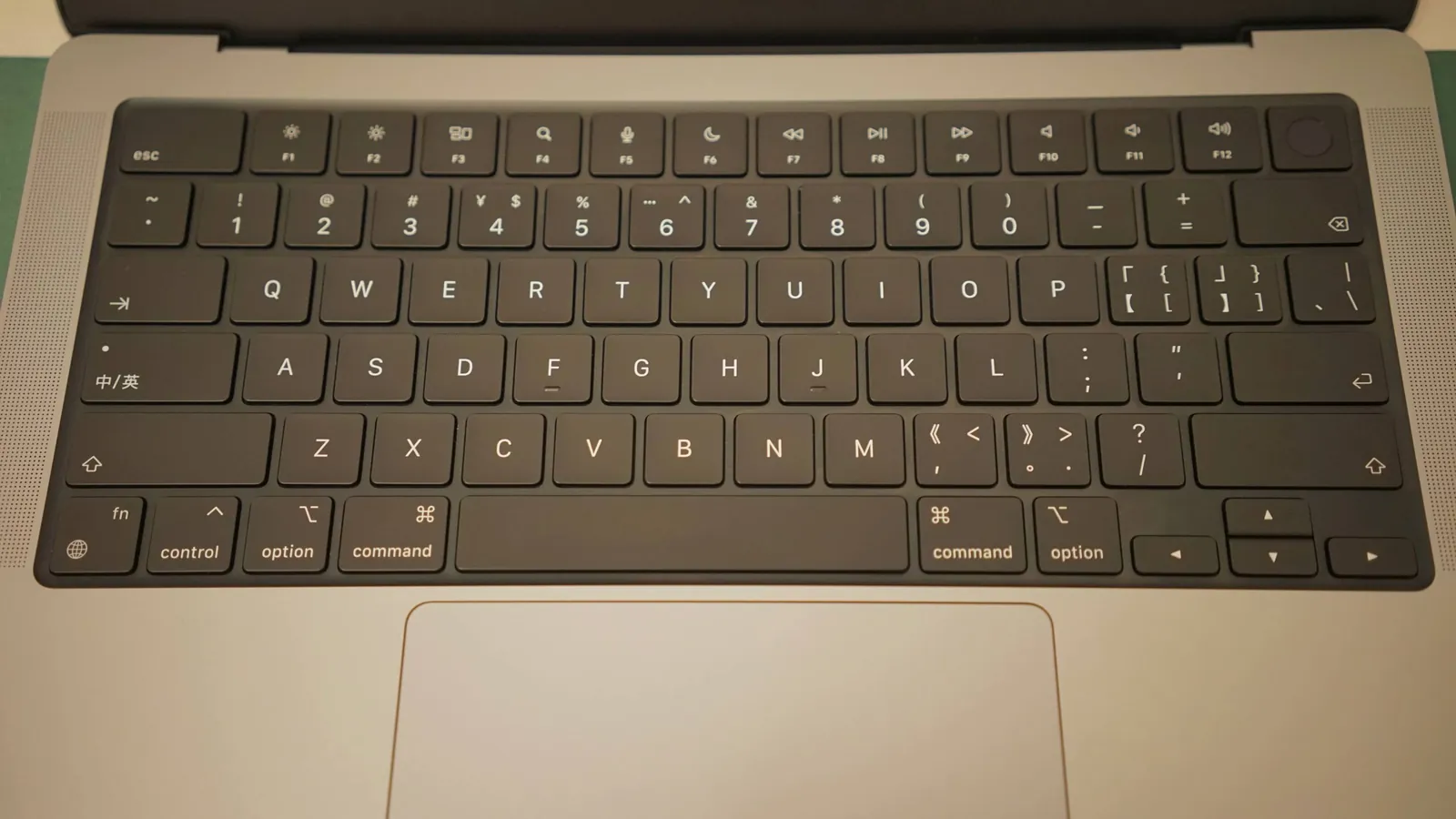 MacBook Pro 14 M2 Pro 16 ГБ 512 ГБ Нови-Сад 2