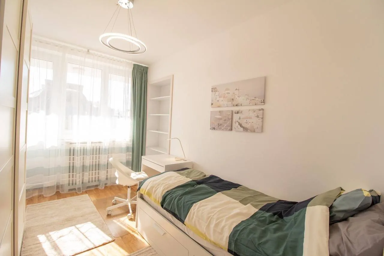 Трёхкомнатная квартира 65 м² на Врачаре Kralja Milana 6