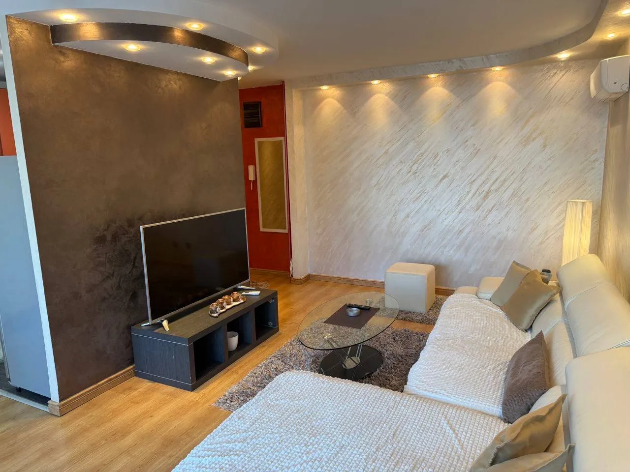 Трёхкомнатная квартира 80 м² Нови Белград без животных 1