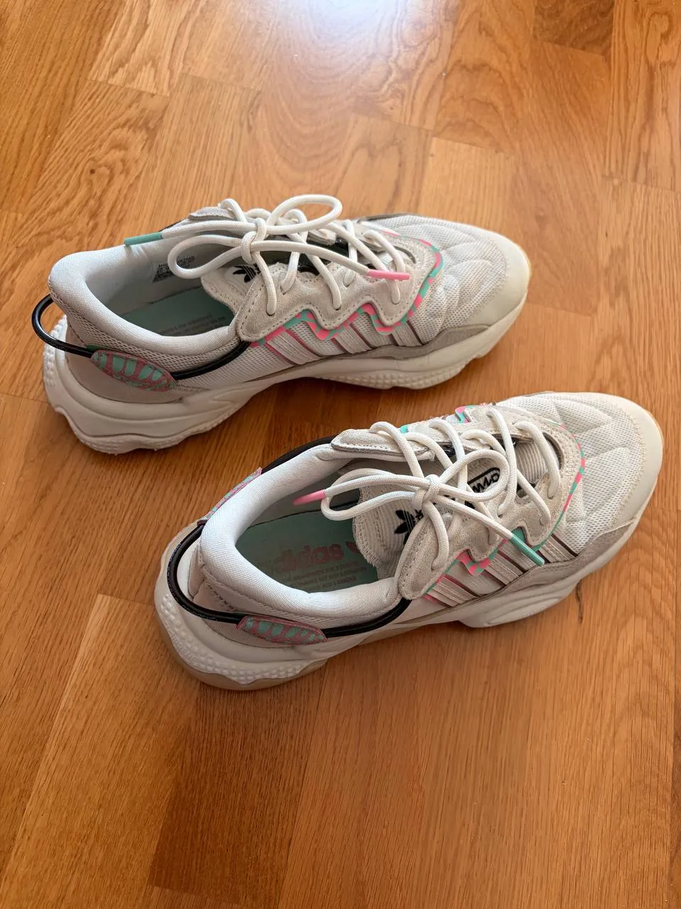 Кроссовки Adidas Ozweego размер 40 1