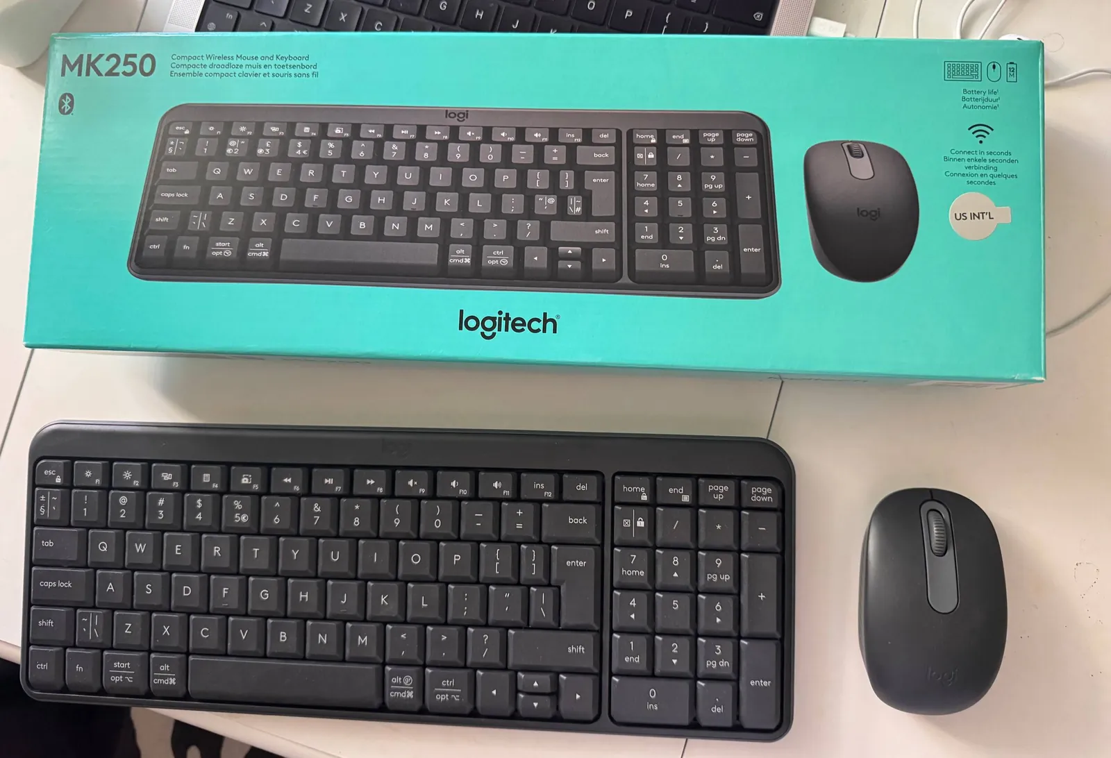 Клавиатура и мышь Logitech MK250 1