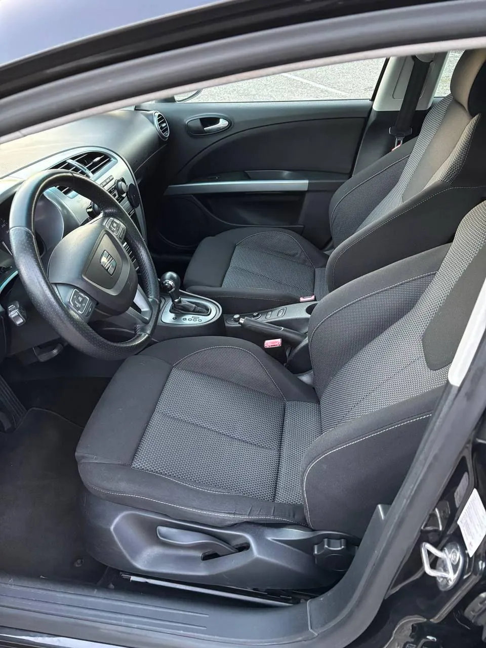 SEAT Leon 2010 2.0 TDI DSG Белград 7