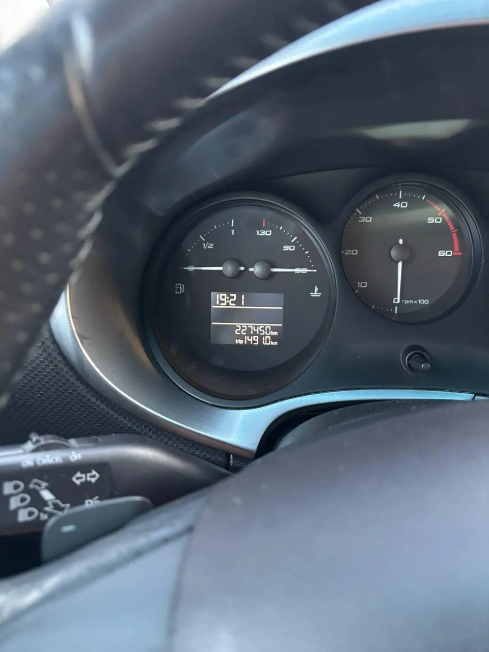 SEAT Leon 2010 2.0 TDI DSG Белград 8