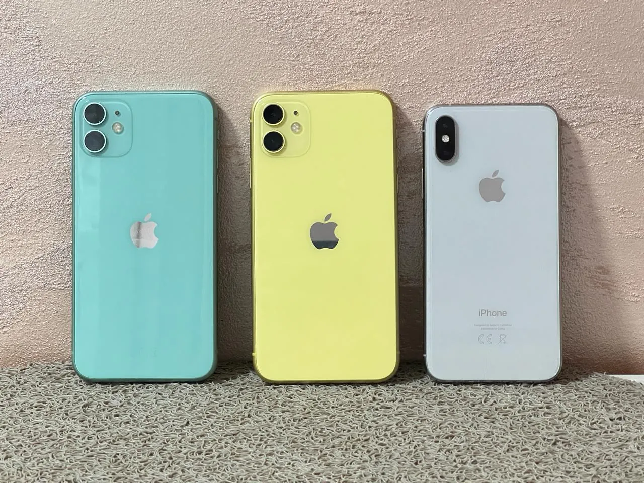 Три iPhone 11 и XS с новым аккумулятором и экраном Белград 1